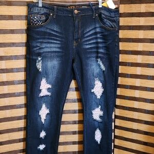 NWT!! Custom bling ripped jeans
